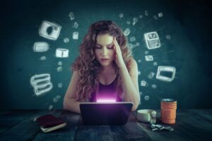 Digital Overload Exploring the Link Between Screen Time and Memory Loss Dr.Goshop-The Remedy for Healthy Living Digital Overload: Exploring the Link Between Screen Time and Memory Loss