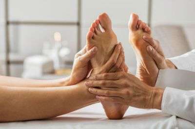 How Reflexology Works to Improve Health and Overall Wellness Dr.Goshop-The Remedy for Healthy Living How Reflexology Works to Improve Health and Overall Wellness?